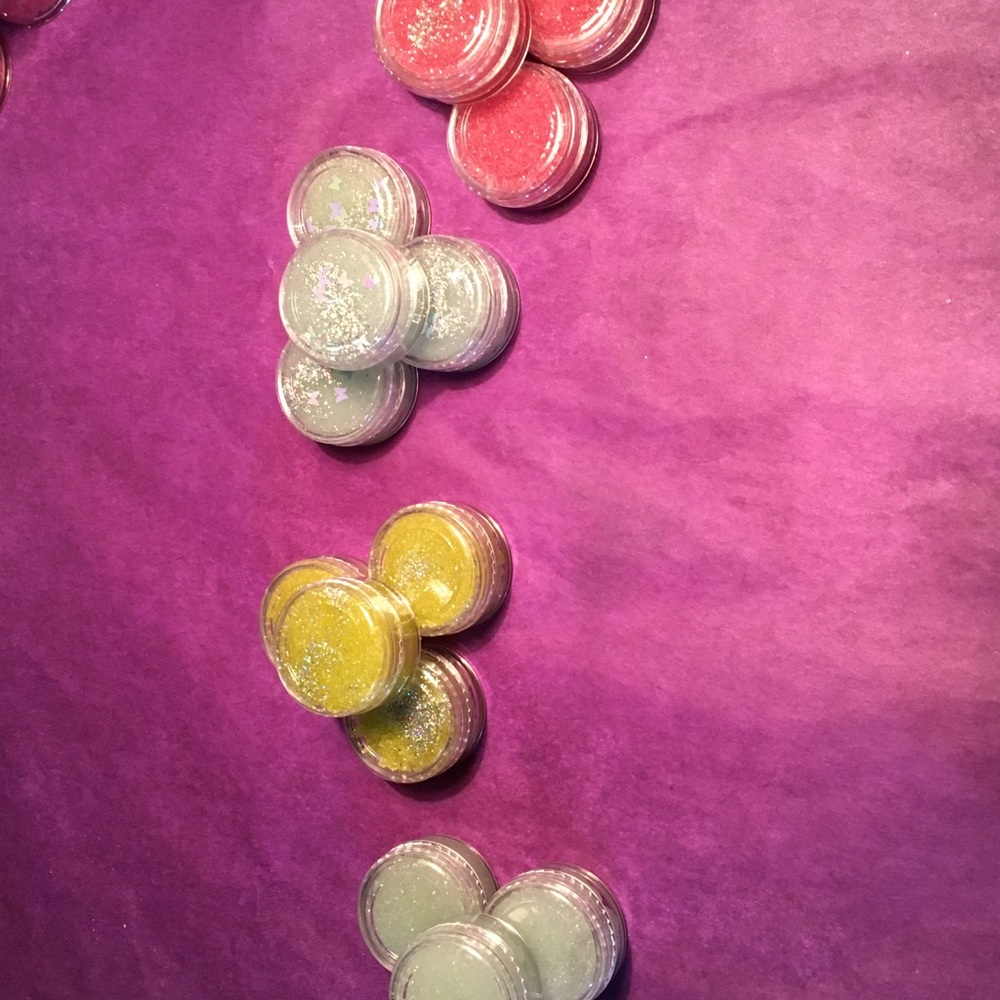 Lip scrubs and extra thick gloss